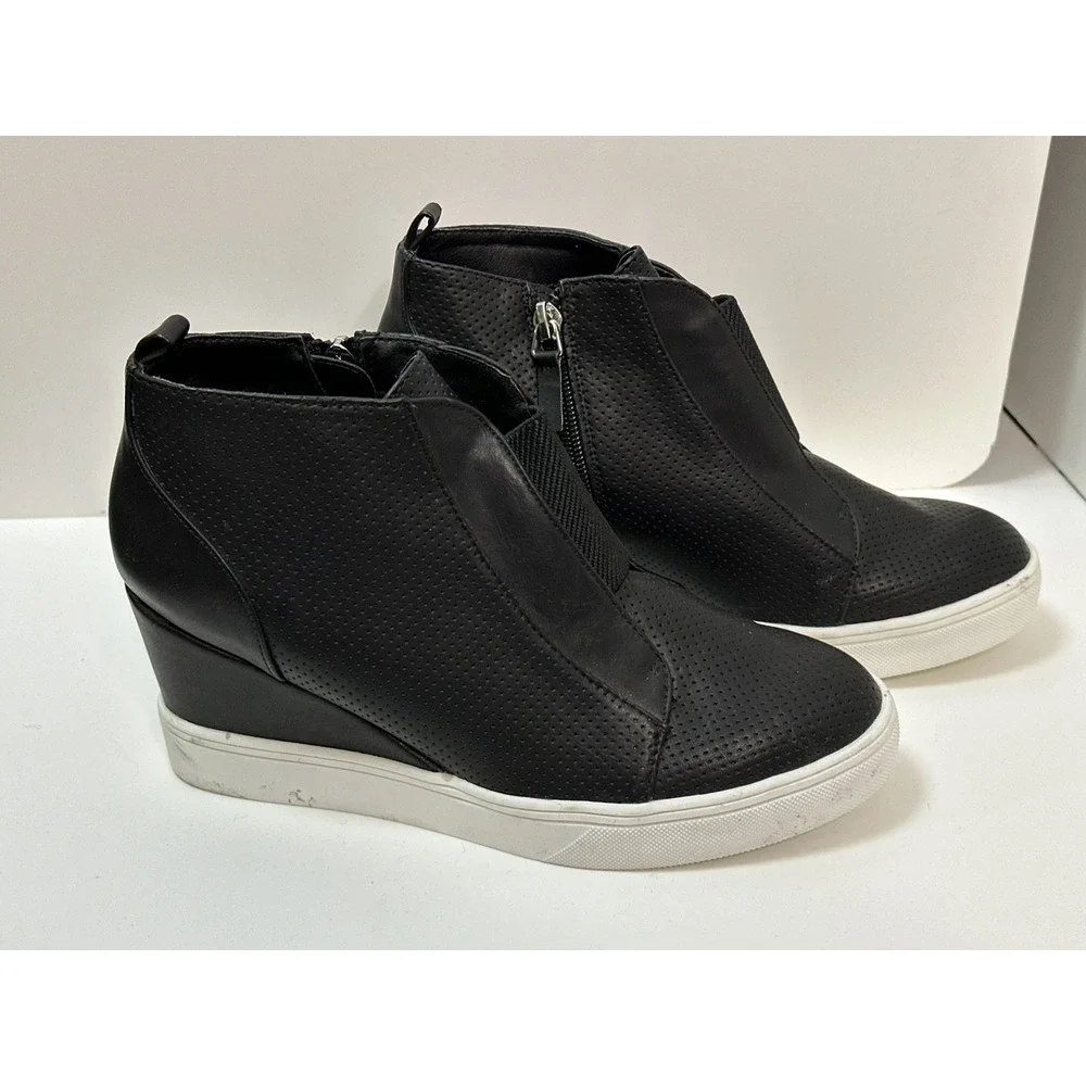 MIA, Christi Wedge Heel Black Perforated Leather Sneaker Booties Side Zip Sz 7.5